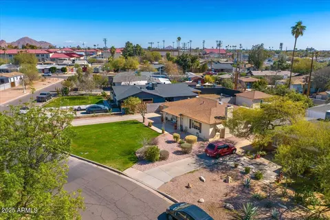 View/Area - 855 E Windsor Ave, Phoenix, AZ 85006 photo 3 of 11