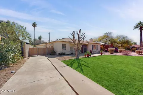 Exterior - 855 E Windsor Ave, Phoenix, AZ 85006 photo 10 of 11