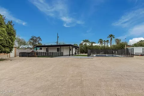 Exterior - 1425 N 64th St, Mesa, AZ 85205 photo 6 of 8