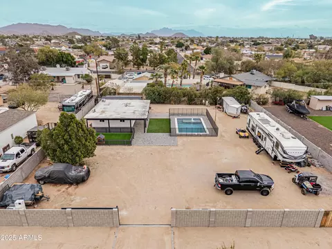 View/Area - 1425 N 64th St, Mesa, AZ 85205 photo 3 of 7