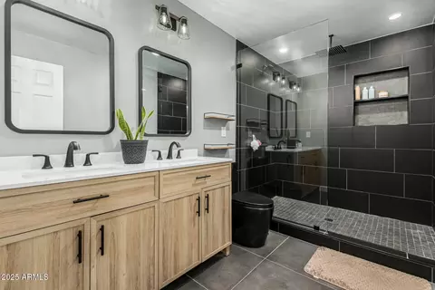 Bath - 1425 N 64th St, Mesa, AZ 85205 photo 2 of 2