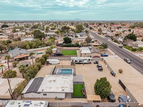 View/Area - 1425 N 64th St, Mesa, AZ 85205 photo 2 of 7