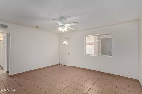 Living - 2720 E Wier Ave, Phoenix, AZ 85040 photo 1 of 2