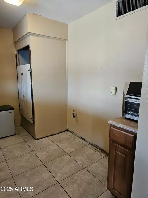 1638 W North Ln, Phoenix, AZ 85021 photo 10