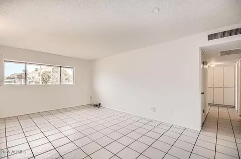 Living - 2333 E Larkspur Dr, Phoenix, AZ 85022 photo 3 of 3