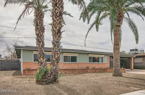 Exterior - 2333 E Larkspur Dr, Phoenix, AZ 85022 photo 2 of 7
