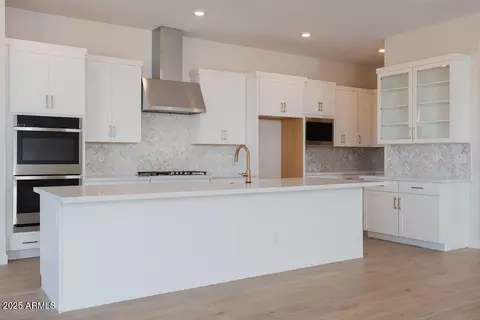 1254 E Penedes Dr, Gilbert, AZ 85298 photo 2