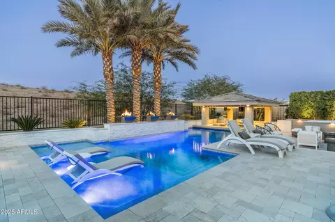 Exterior - 528 E Ashurst Dr, Phoenix, AZ 85048 photo 6 of 10