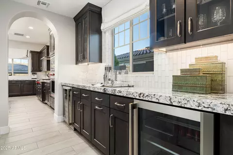 Kitchen - 528 E Ashurst Dr, Phoenix, AZ 85048 photo 6 of 6