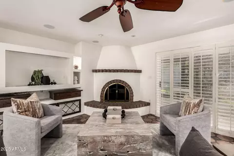 3229 E Malapai Dr, Phoenix, AZ 85028 photo 7