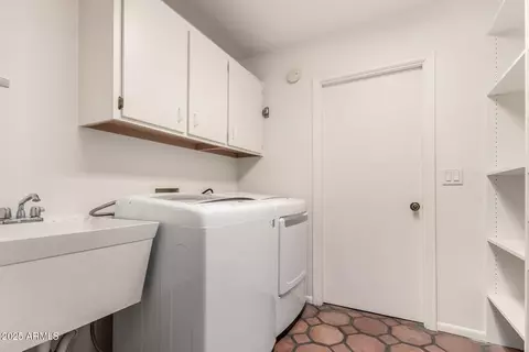 3229 E Malapai Dr, Phoenix, AZ 85028 photo 34