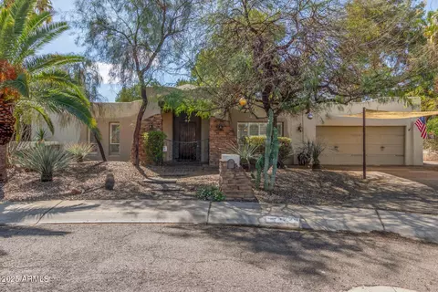 3229 E Malapai Dr, Phoenix, AZ 85028