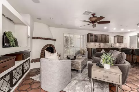 3229 E Malapai Dr, Phoenix, AZ 85028 photo 6