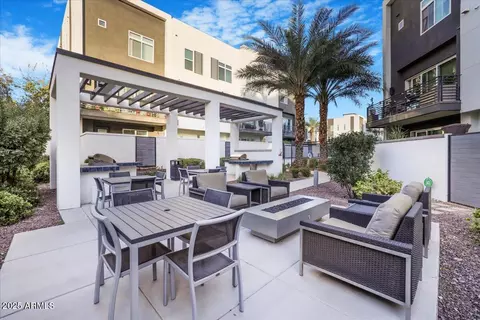 Exterior - 1717 E Morten Ave #2, Phoenix, AZ 85020 photo 11 of 25