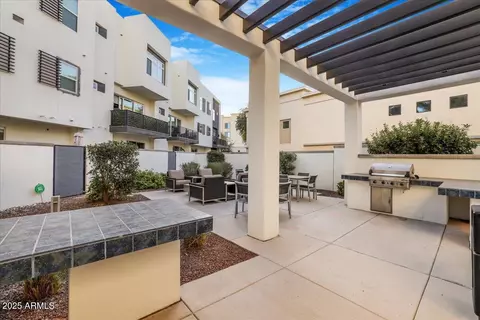 Exterior - 1717 E Morten Ave #2, Phoenix, AZ 85020 photo 20 of 25