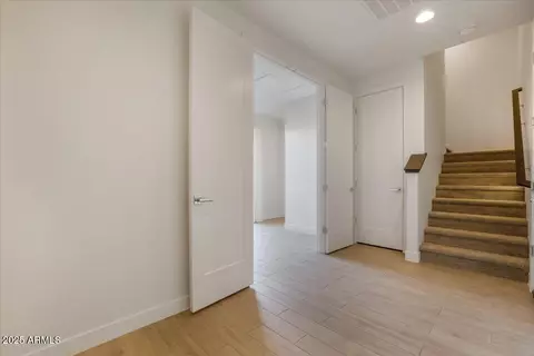 Entry Way - 1717 E Morten Ave #2, Phoenix, AZ 85020 photo 2 of 6