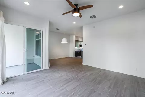 Living - 1717 E Morten Ave #2, Phoenix, AZ 85020 photo 8 of 9