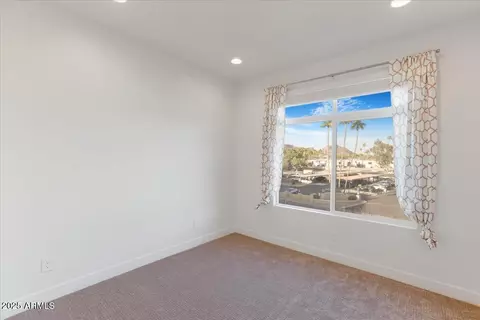 Bedroom - 1717 E Morten Ave #2, Phoenix, AZ 85020 photo 1 of 7