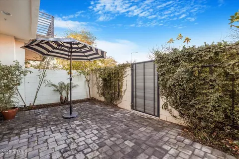 Exterior - 1717 E Morten Ave #2, Phoenix, AZ 85020 photo 5 of 25