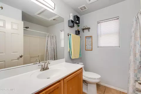 Bath - 8637 E Olla Ave, Mesa, AZ 85212 photo 4 of 5