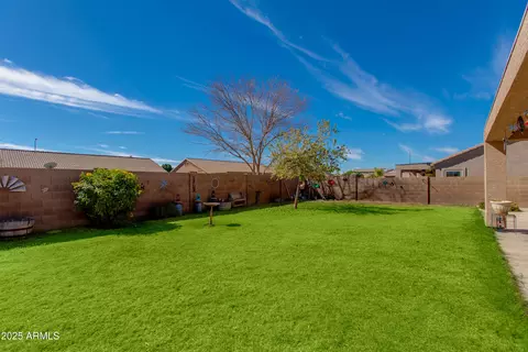 Exterior - 8637 E Olla Ave, Mesa, AZ 85212 photo 9 of 12