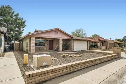 521 E Oraibi Dr, Phoenix, AZ 85024 photo 6