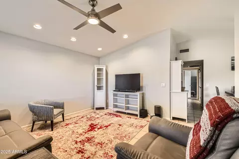 521 E Oraibi Dr, Phoenix, AZ 85024 photo 10