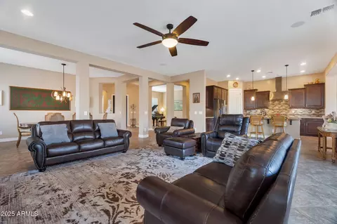 2254 E Tomahawk Dr, Gilbert, AZ 85298 photo 21