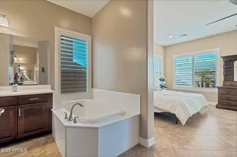 2254 E Tomahawk Dr, Gilbert, AZ 85298 photo 14