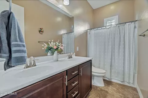 2254 E Tomahawk Dr, Gilbert, AZ 85298 photo 6