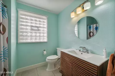 Bath - 1407 E Laguna Dr, Tempe, AZ 85282 photo 3 of 3