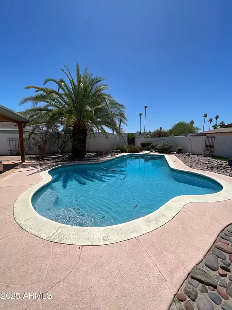 Exterior - 1407 E Laguna Dr, Tempe, AZ 85282 photo 6 of 7