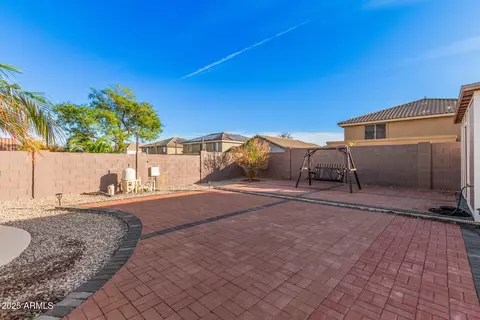 22157 W Moonlight Path, Buckeye, AZ 85326 photo 4