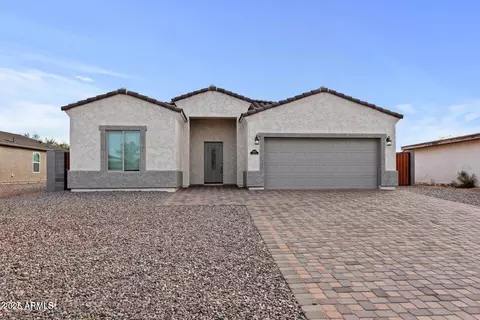 9460 W Hartigan Ln, Arizona City, AZ 85123