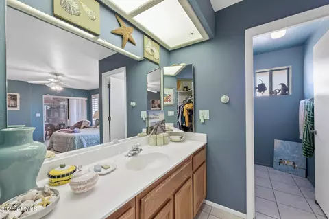 Bath - 7906 E Naranja Ave, Mesa, AZ 85209 photo 1 of 3