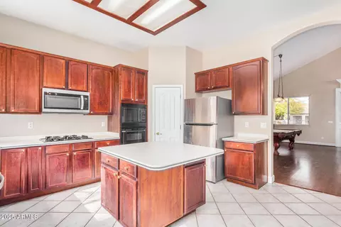 Kitchen - 2621 E Stottler Dr, Gilbert, AZ 85296 photo 3 of 3