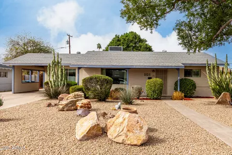 Exterior - 3834 N 32nd Pl, Phoenix, AZ 85018 photo 1 of 7