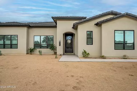 Exterior - 39705 N 3rd St, Phoenix, AZ 85086 photo 2 of 7