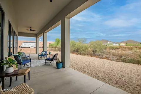 Exterior - 39705 N 3rd St, Phoenix, AZ 85086 photo 6 of 7