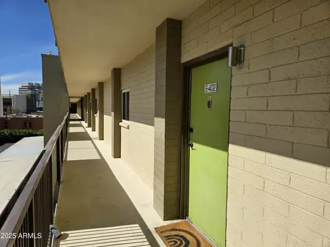 349 E Thomas Rd #E402, Phoenix, AZ 85012