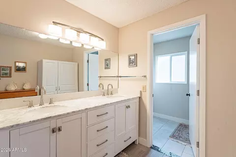 Bath - 4325 E Sacaton St, Phoenix, AZ 85044 photo 1 of 3