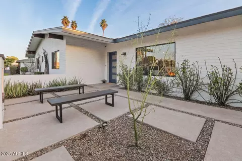 521 W Stella Ln, Phoenix, AZ 85013 photo 3