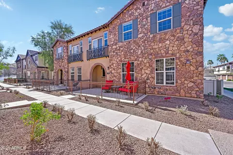 2727 S Equestrian Dr #103, Gilbert, AZ 85295