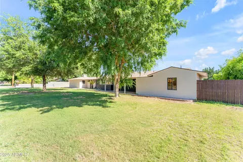 Exterior - 2425 E Harvard St, Phoenix, AZ 85008 photo 15 of 22