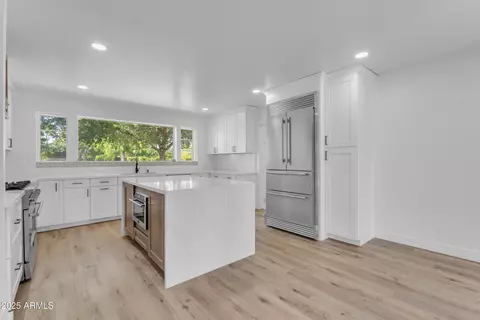 Kitchen - 2425 E Harvard St, Phoenix, AZ 85008 photo 1 of 11