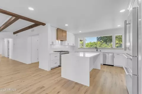 Kitchen - 2425 E Harvard St, Phoenix, AZ 85008 photo 2 of 11