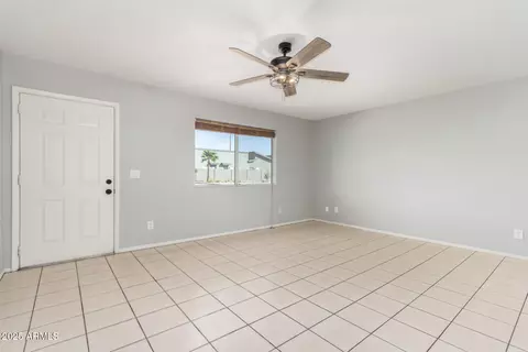 Living - 848 N Main Dr, Apache Junction, AZ 85120 photo 1 of 2