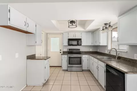Kitchen - 848 N Main Dr, Apache Junction, AZ 85120 photo 1 of 3