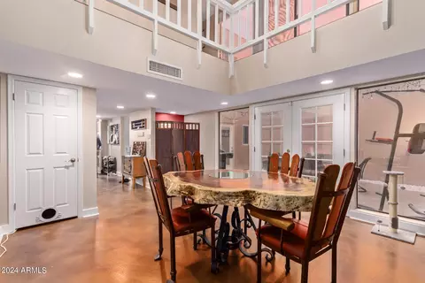 Dining - 2331 Evans Dr, Phoenix, AZ 85022 photo 2 of 3