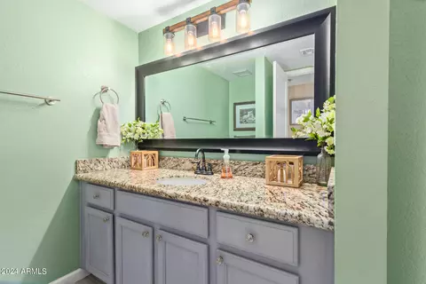 Bath - 2331 Evans Dr, Phoenix, AZ 85022 photo 4 of 5